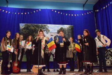 Acțiunea “Pe prispa lui Moș Andrei”, desfășurată de 1 Decembrie la Moldovița