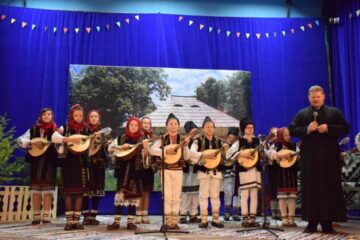 Acțiunea “Pe prispa lui Moș Andrei”, desfășurată de 1 Decembrie la Moldovița