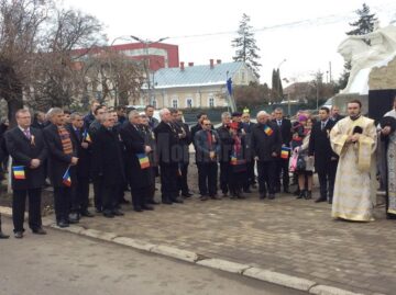 Festivitate cu depuneri de coroane și alocuțiuni la Monumentul Eroilor din Rădăuți