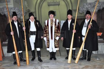 Delegația Cetății de Scaun a Sucevei, condusă de Petrea Dulgheru