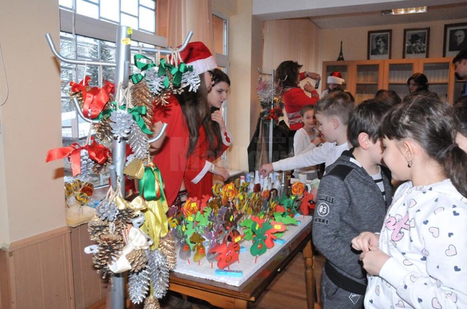 Târgul de Crăciun de la Școala Nr. 1 Suceava, la a IV-a ediție
