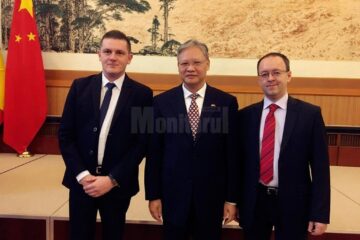Reprezentanții Casei Româno-Chineze Suceava, alături de Excelenta Sa