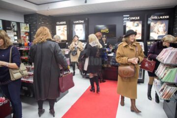 Parfums de Sofia, varietate de cosmetice și parfumuri într-un ambient primitor