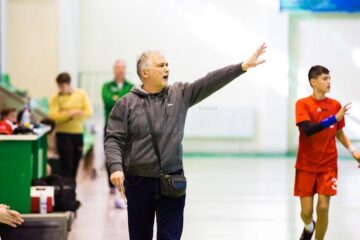 Antrenorul Iulian Dugan speră ca sucevenii să termine anul pe locul I în serie