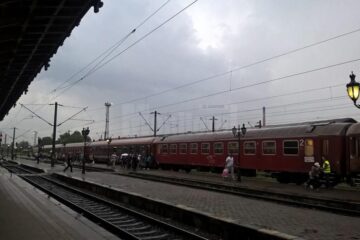 CFR încearcă să ofere trenuri cât mai dese și mai accesibile ca tarif pe distanța dintre cele două orașe mari ale Moldovei