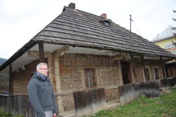 Pascal Garnier a cumpărat o casa veche pe care o va reda comunității locale