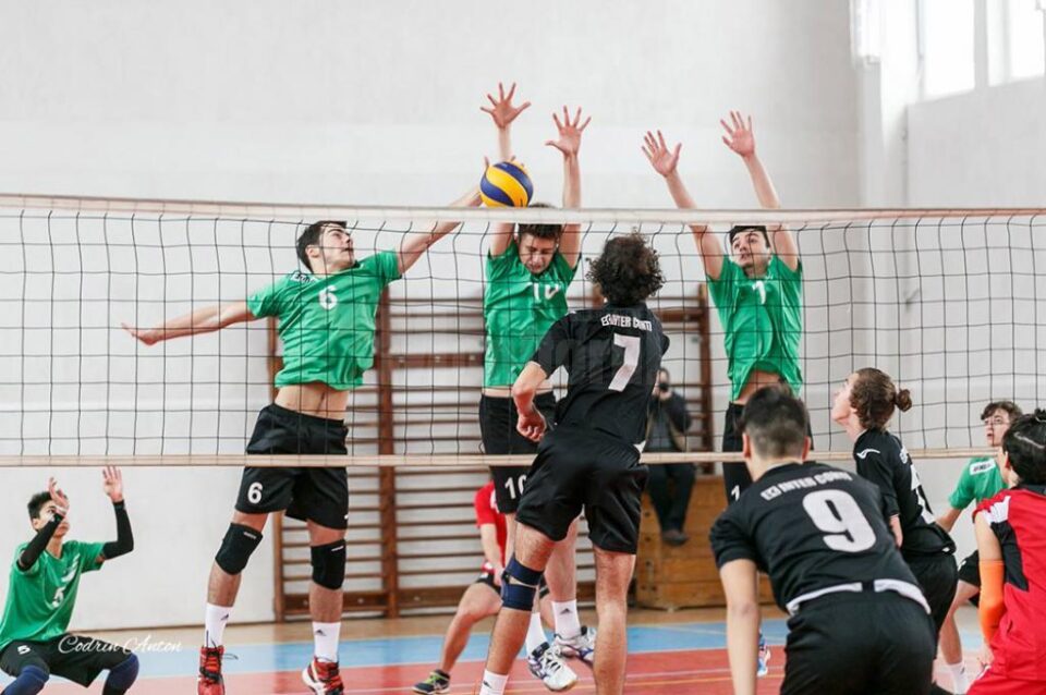 CSS Nicu Gane Fălticeni (verde) s-a impus în fața sucevenilor de la LPS. Foto Codrin Anton CSS Nicu Gane Fălticeni (verde) s-a impus în fața sucevenilor de la LPS. Foto Codrin Anton