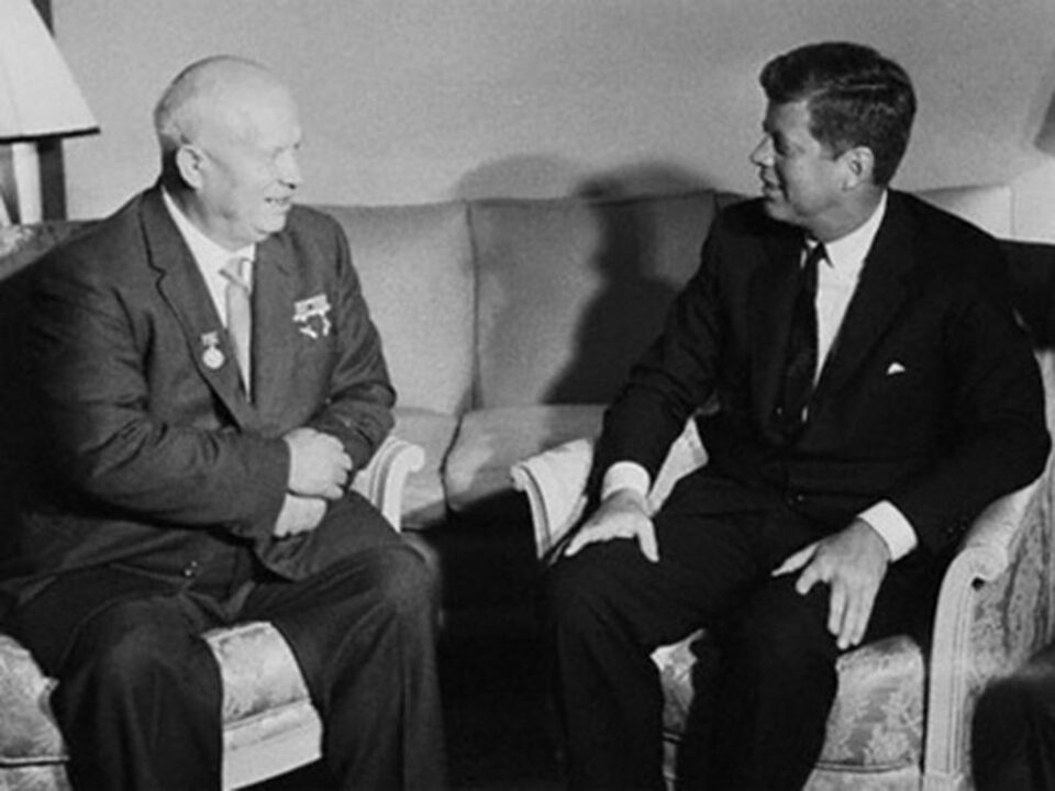 „Expoziție de stradă”