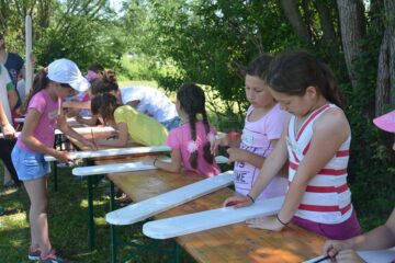 Activități cu copiii de la Siret