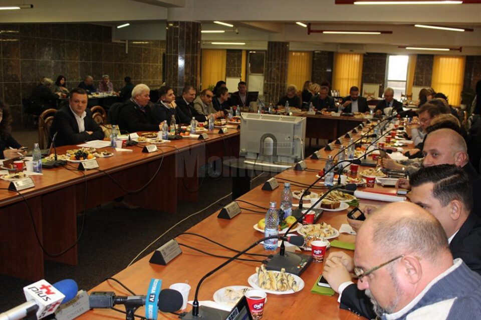 Redeschiderea pasajului subteran de pe Calea Unirii a fost aprobată de principiu în Consiliul Local