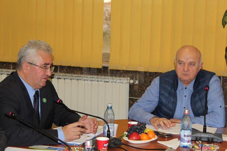 Primarul Ion Lungu l-a muștruluit pe șeful Poliției Locale, Viorel Horodenciuc, pentru hăituirea agenților economici din municipiu