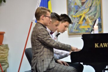 „Armonii de iarnă”, recital la Colegiul de Artă „Ciprian Porumbescu” Suceava