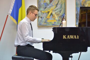„Armonii de iarnă”, recital la Colegiul de Artă „Ciprian Porumbescu” Suceava