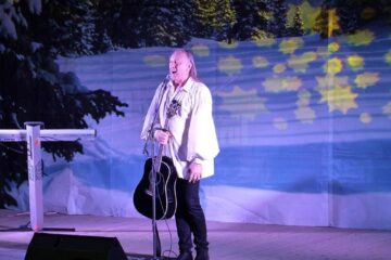 "Acasă de Crăciun", cu artistul Ștefan Hrușcă, pe scena Casei de Cultură a Sindicatelor