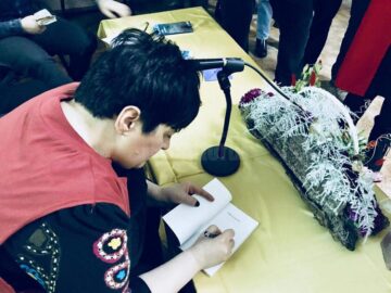 Oana-Denis Rotariu și-a lansat volumul de versuri ”Suflet perpetuu...”, la Biblioteca Bucovinei