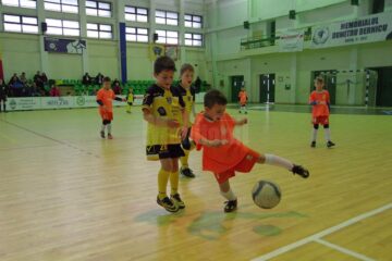 Record de participare la ediția a XI-a a Cupei Moș Crăciun de la Suceava