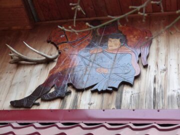 Sala voievozilor, munca de 30 de ani a unui om care și-a dedicat viața sculpturii în lemn
