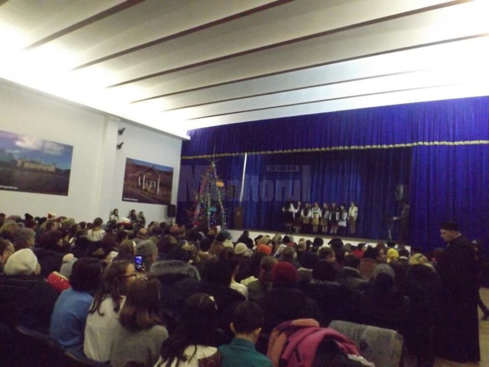 Concert de colinde, la Mitocu Dragomirnei
