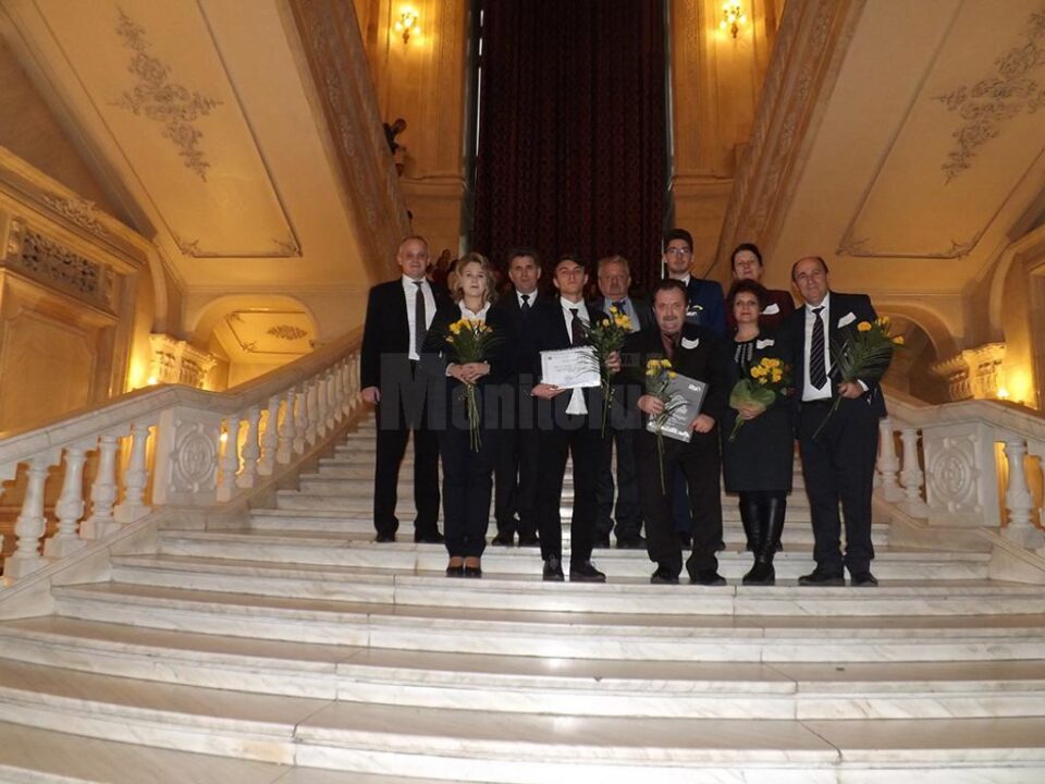 Elevii și profesorii premiați marți, de Ministerul Educației