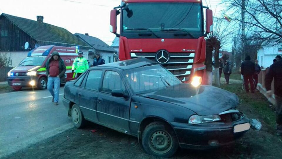 Accidentul s-a petrecut ieri după-amiază, în jurul orei 16.00, pe DN 2H, pe raza orașului Milișăuți