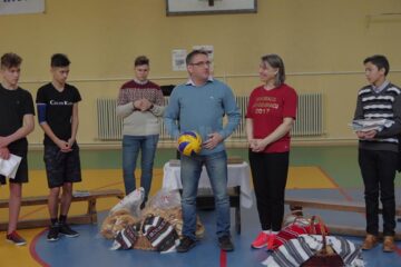 Memorialul Baraboi - Braicu și ”Bun venit acasă!”, două acțiuni pline de emoție desfășurate la Colegiul de Industrie Alimentară