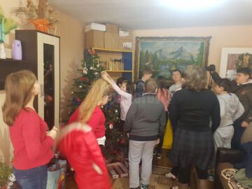 Ipoteștiul a ”adoptat” Centrul de plasament ”Floare de colț” din Dorohoi