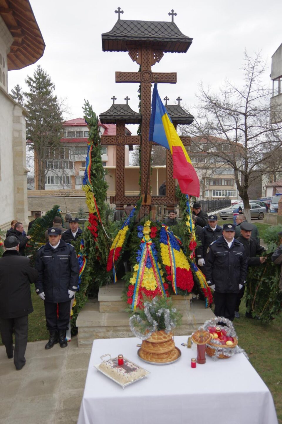 Slujbă de pomenire și depuneri de coroane, în cinstea Eroilor Revoluției