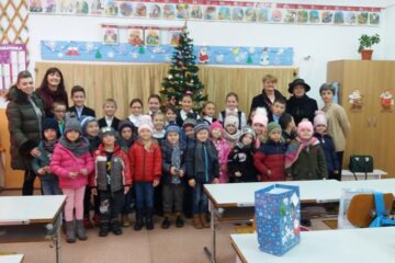 Activități ale preșcolarilor suceveni în cadrul proiectului ,,Învățăm să dăruim, bucurie împărțim!”