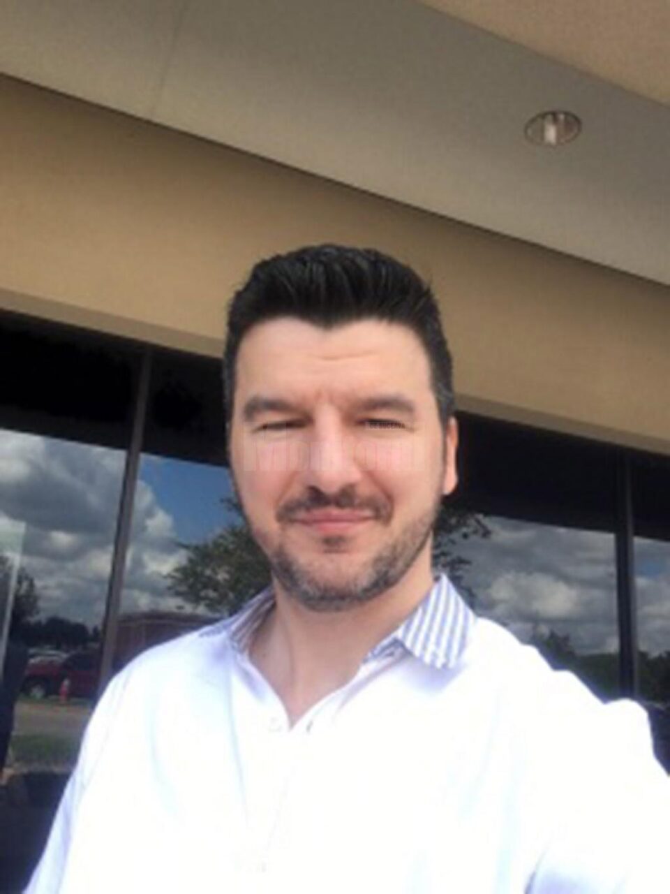 Daniel Onofrei este conferențiar la Universitatea din Houston, Texas, din Statele Unite ale Americii Daniel Onofrei este conferențiar la Universitatea din Houston, Texas, din Statele Unite ale Americii