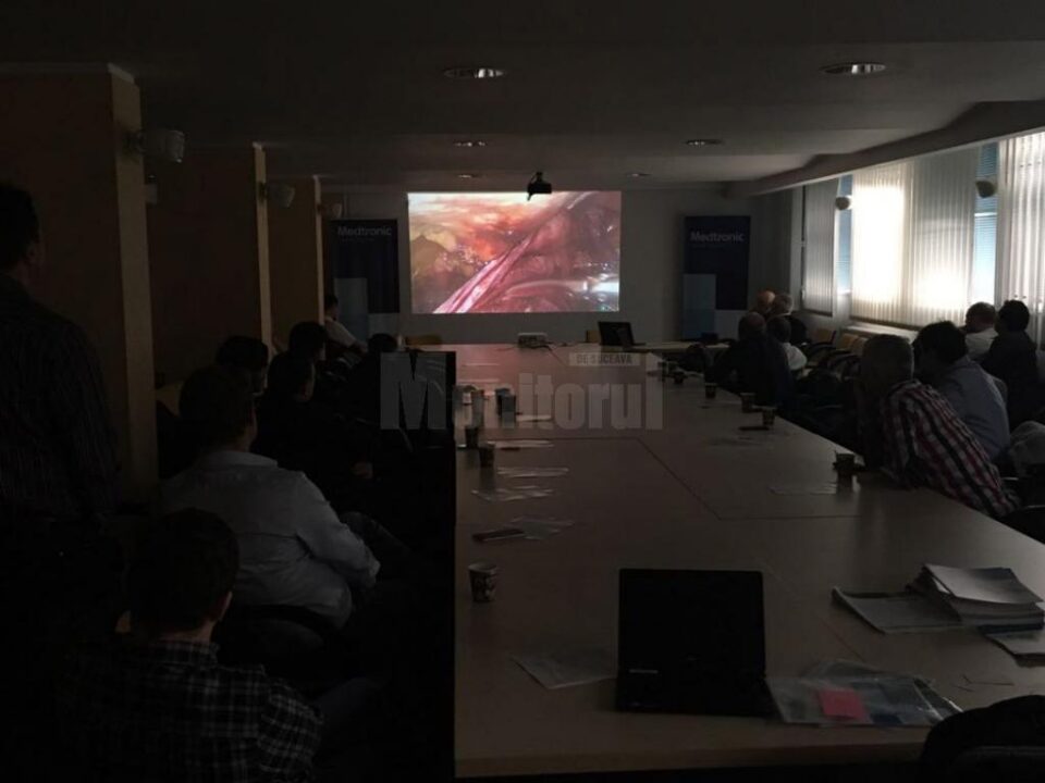 26 de chirurgi din spitale publice și private au participat ieri la cursul practic de intervenție laparoscopică a herniei inghinale
