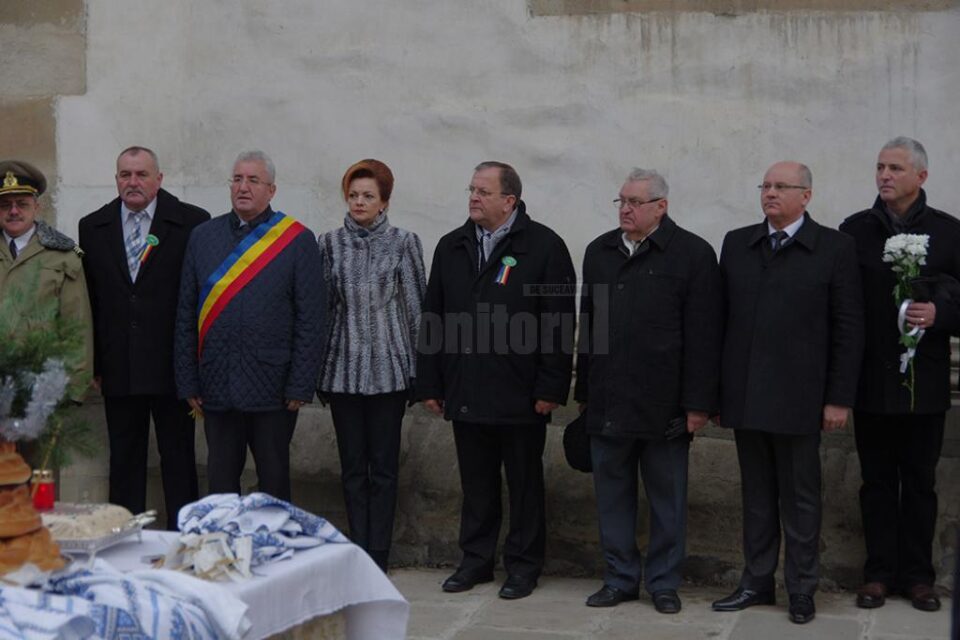 Oficialități prezente la momentul comemorativ