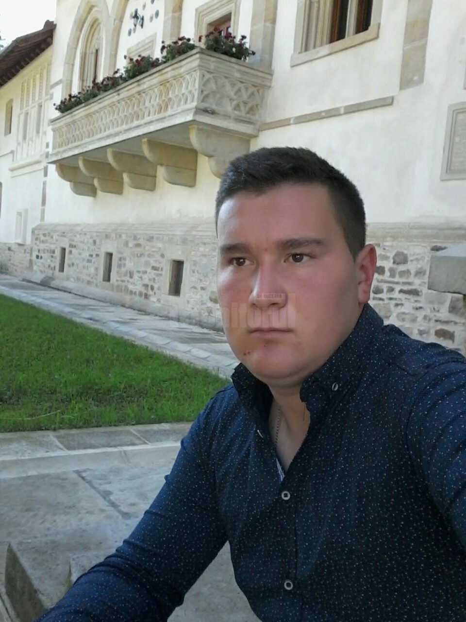 Tânărul mort