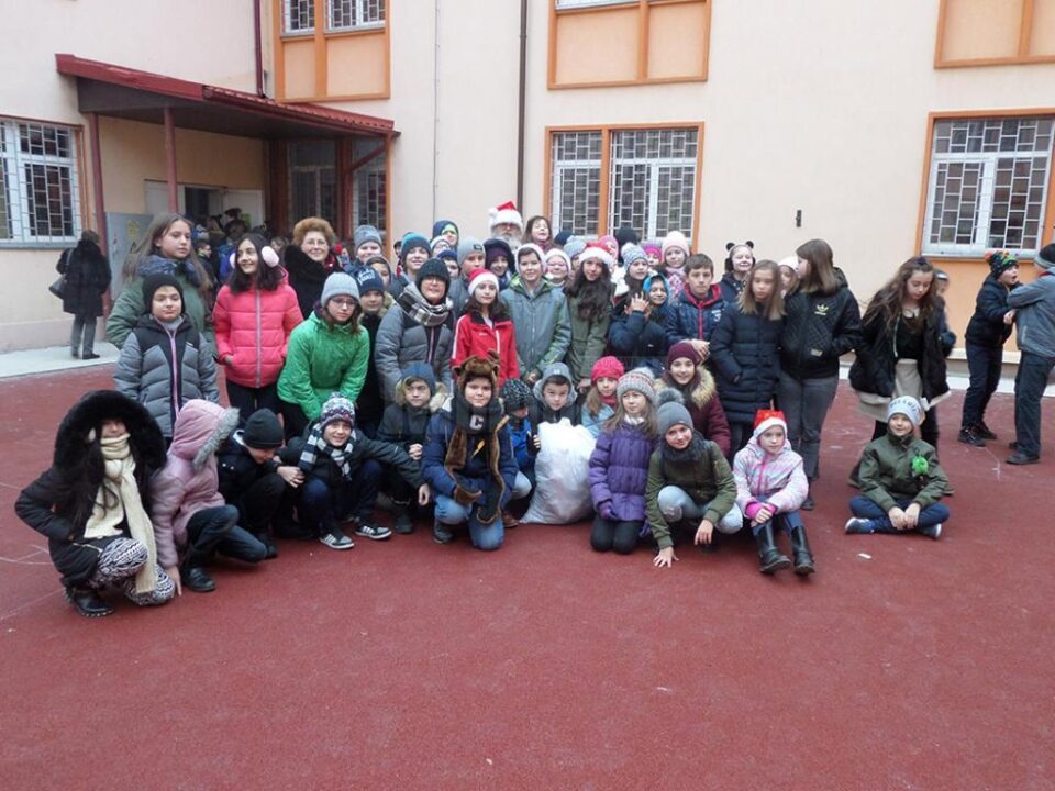Nașterea Mântuitorului a fost sărbătorită la Școala Nr. 1 Suceava