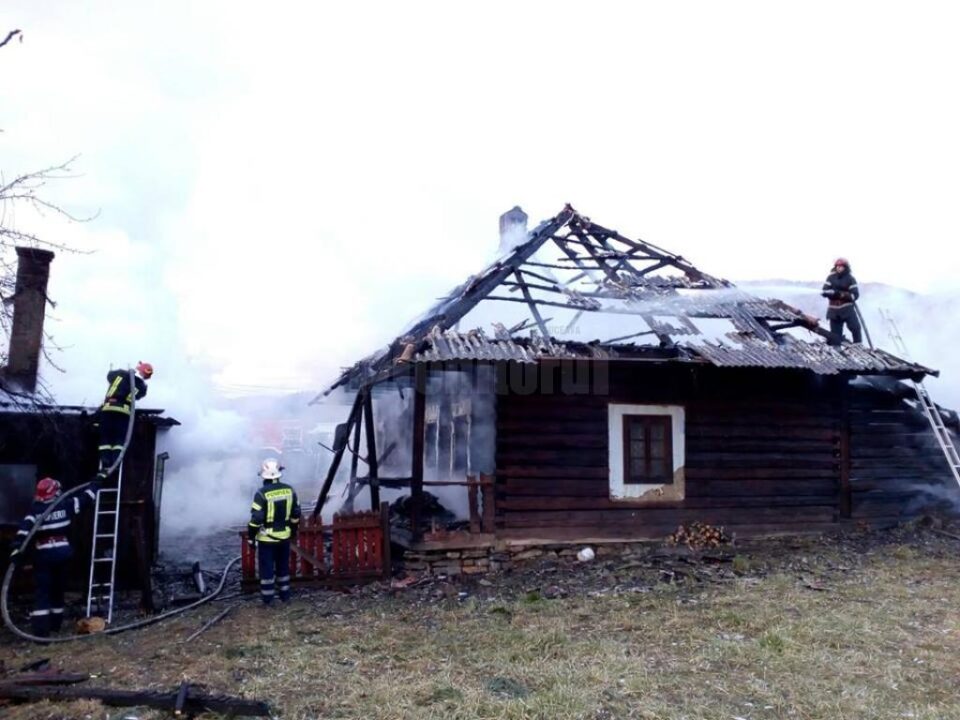 Gospodarie incendiata la Vama