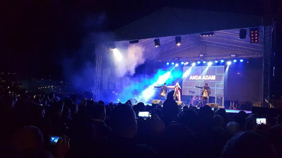 Anda Adam a cântat la Revelionul Sucevei, la trecerea în 2018
