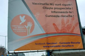 Panou publicitar antivaccinare. Foto: transilvania reporter