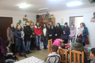 Crăciunul pentru toți la Colegiul „Alexandru cel Bun”