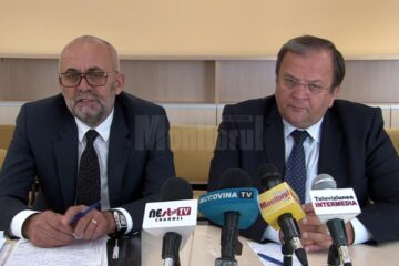 Managerul Spitalului de Urgență Suceava, Vasile Rîmbu, și președintele CJ Suceava, Gheorghe Flutur