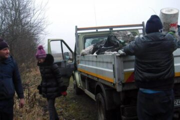 Peste 50 de persoane din comuna Bilca au participat la acțiunea de ecologizare