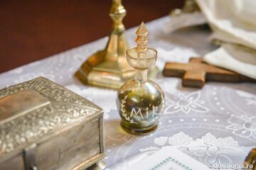 Semnificații ale ungerii cu Sfântul Mir la Botez