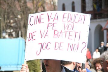 Profesorii spun că majorările salariale sunt, în fapt, în jur de 4%