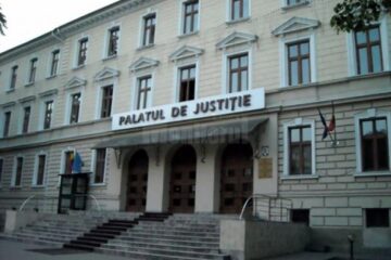 Curtea de Apel Suceava a decis ieri achitarea soților Costel și Lenuța Colibaba, decizie care ridică noi semne de întrebare asupra modului în care se înfăptuiește justiția la Rădăuți