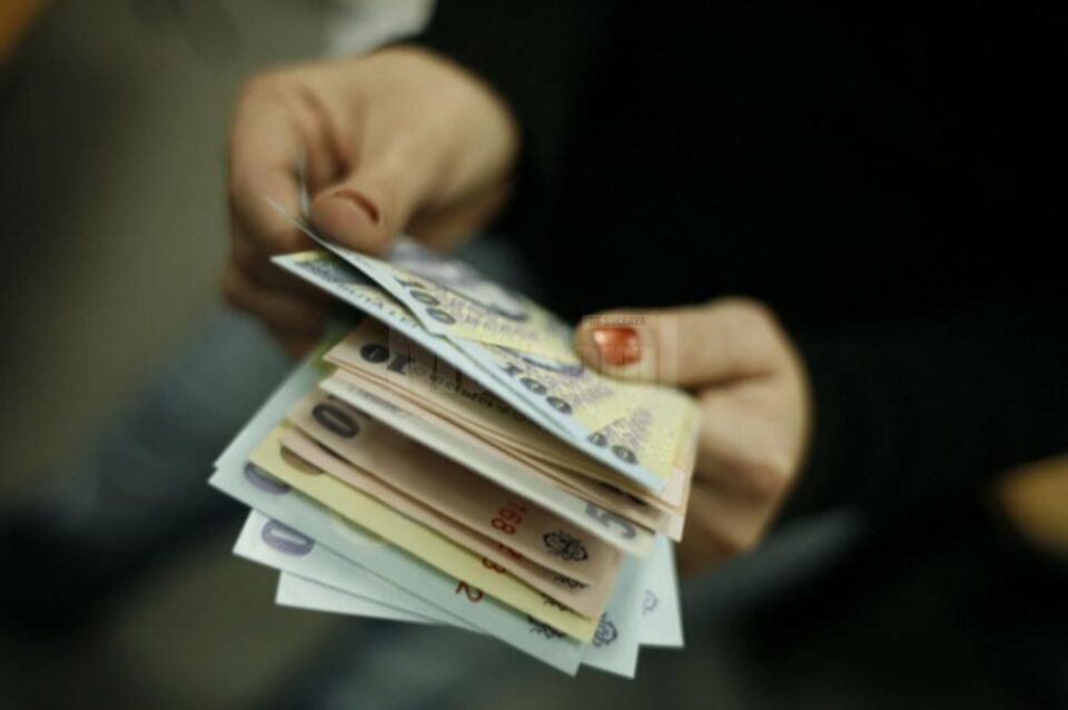 Salarii majorate cu 20% pentru angajații Primăriei Suceava