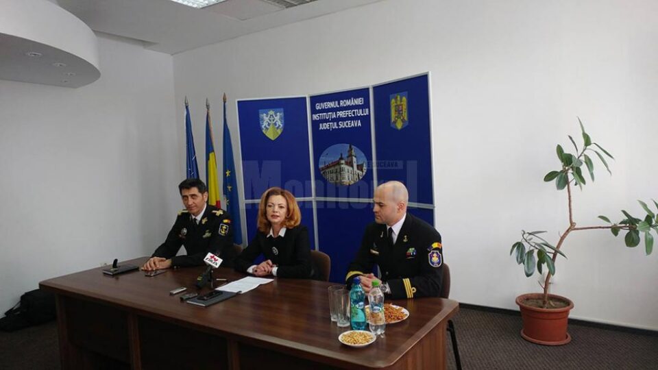 Reprezentanții Forțelor Navale Române au avut o întâlnire cu prefectul Mirela Adomnicăi