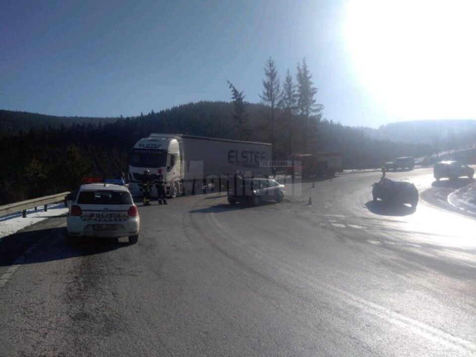 Doi bărbați au fost răniți într-un accident petrecut pe Mestecăniș