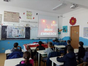 ”Eminescu - poetul nemuririi”, proiect desfășurat la Liceul Tehnologic Cajvana