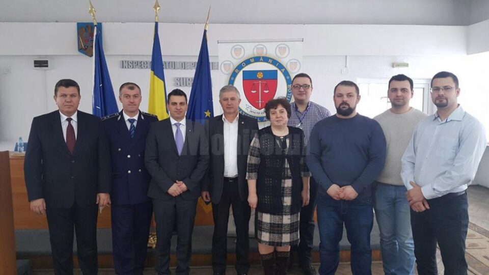 Marius Ciotău, al doilea din stânga, după alegerile de ieri