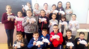 ”Eminescu - poetul nemuririi”, proiect desfășurat la Liceul Tehnologic Cajvana