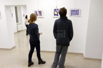 „Geometrie în culori”, prima expoziție de artă contemporană a artistului plastic Cătălin Alexandru Chifan