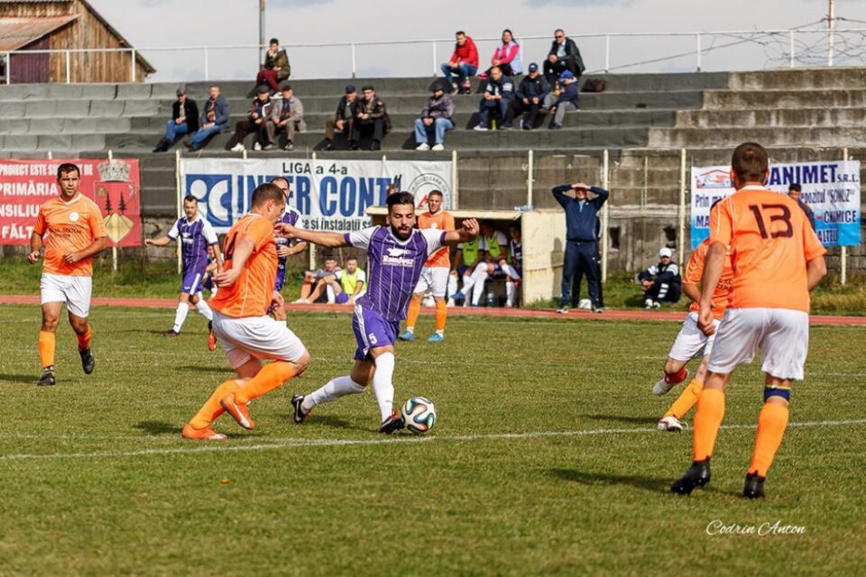 Stadionul Tineretului ar putea să găzduiască meciuri de Liga a III-a începând din sezonul viitor Stadionul Tineretului ar putea să găzduiască meciuri de Liga a III-a începând din sezonul viitor